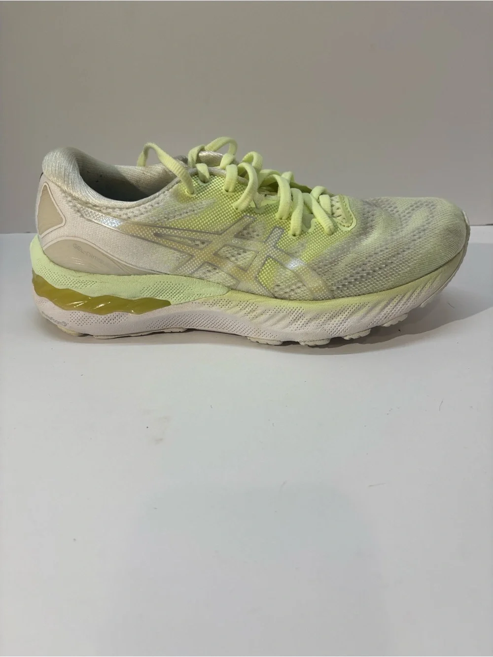 Asics Women's Running Shoe - Light Yellow and Cream size 7.5